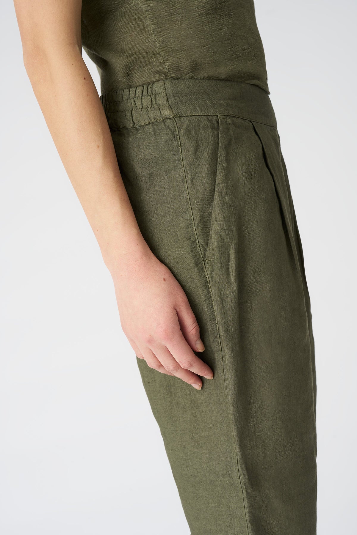 Women's Alessa Boyfriend Linen Pants – Caffe Soft Fade, view 2