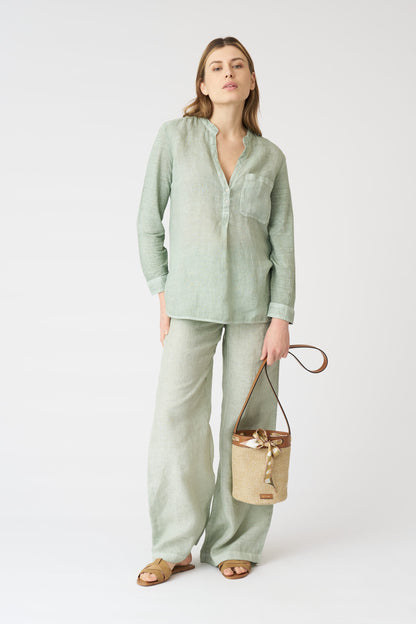Women's Linen Blouse with Side Slits – Pistache Soft Fade, view 3