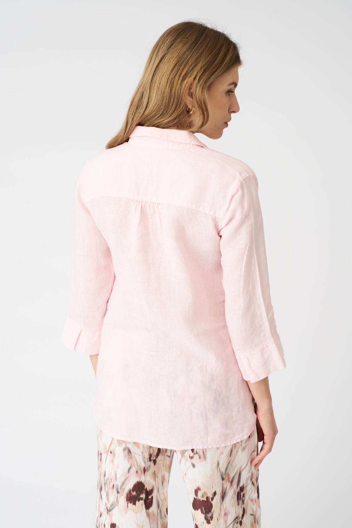 Women's Linen Regular-Fit Shirt with Offset Sleeves – Cipria, view 4