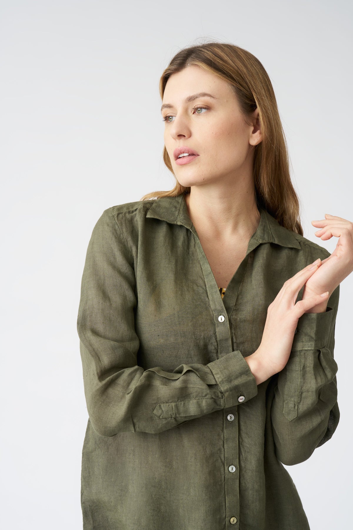 Women's Lily Linen Shirt – Caffe Soft Fade, view 2