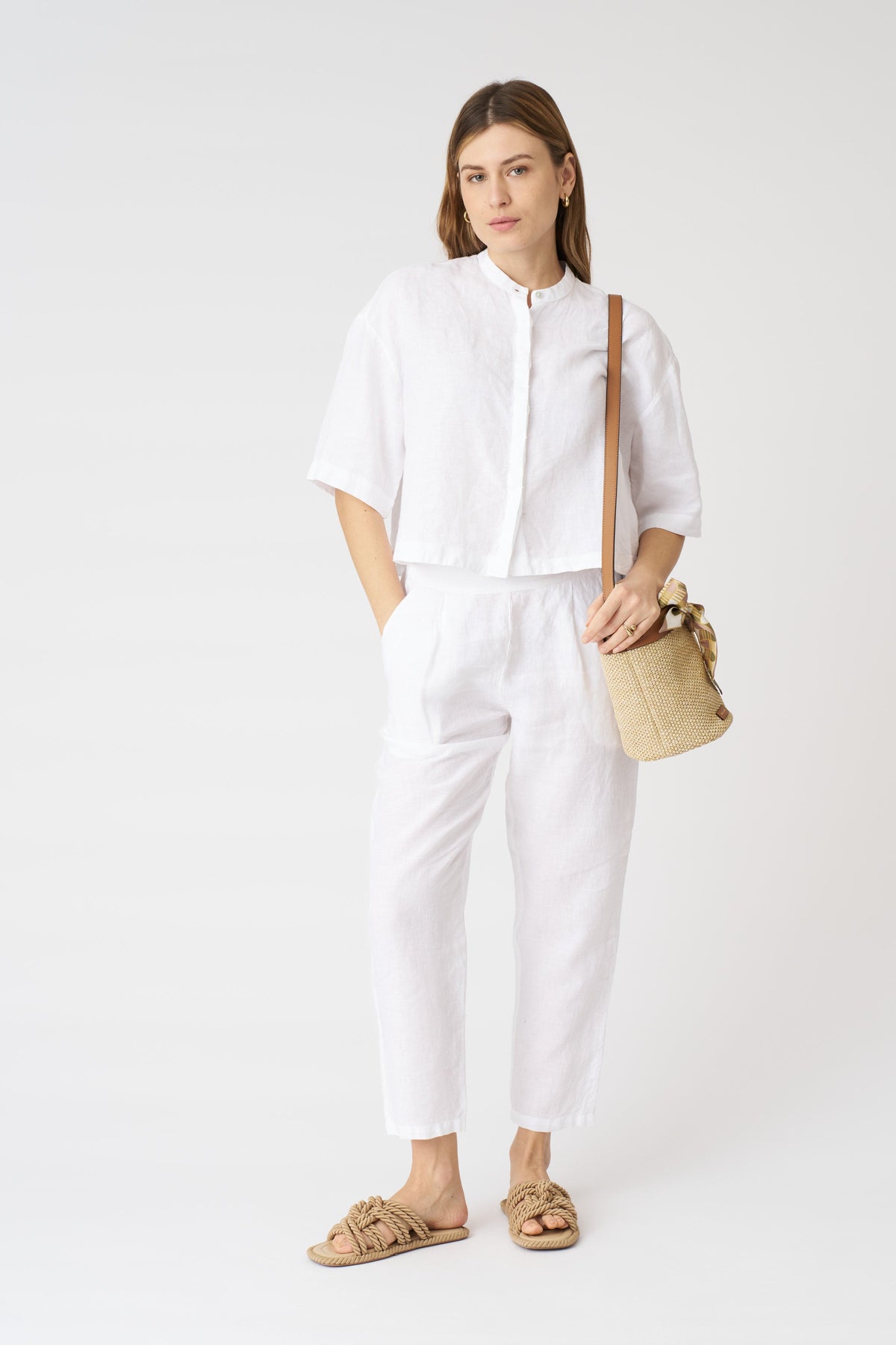 Women's Linen Mandarin Collar Cropped Shirt – White, view 3