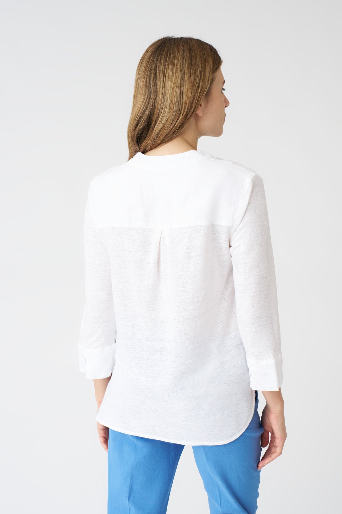 Women's Linen Relaxed V-Neck Blouse – White, view 4