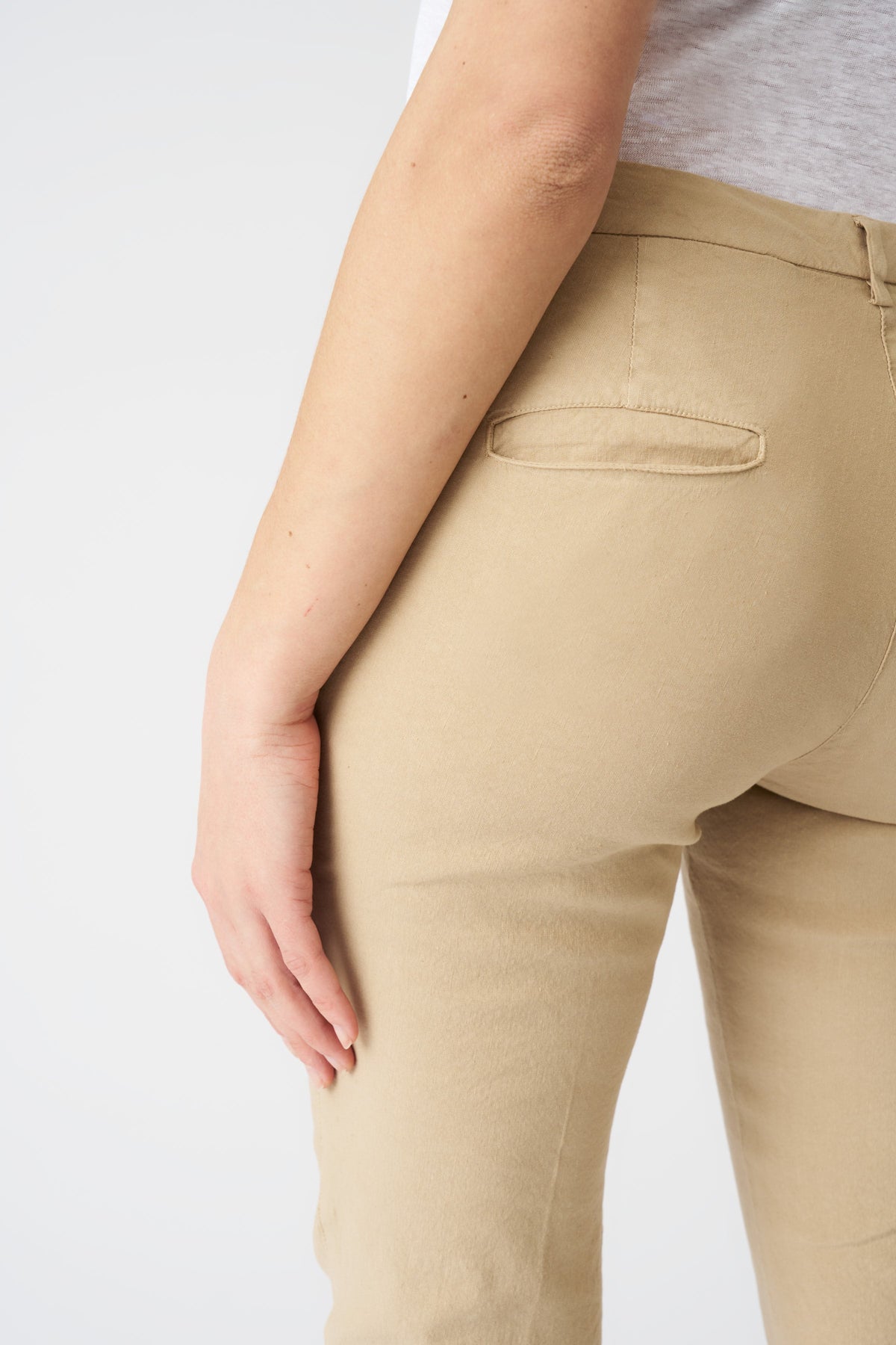 Women's Linen Chino Cropped Pants – Almond, view 2