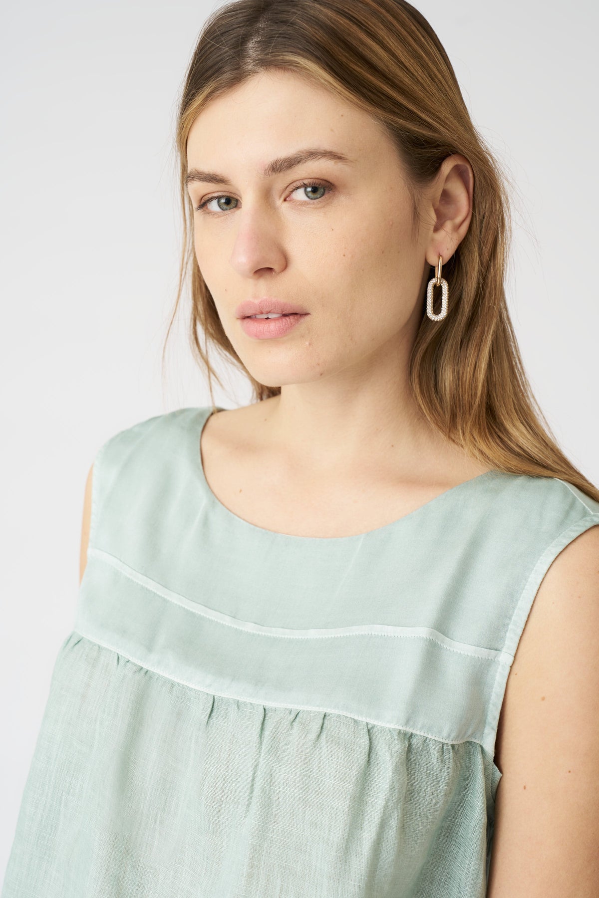 Women's Linen Tank Blouse – Pistache, view 2