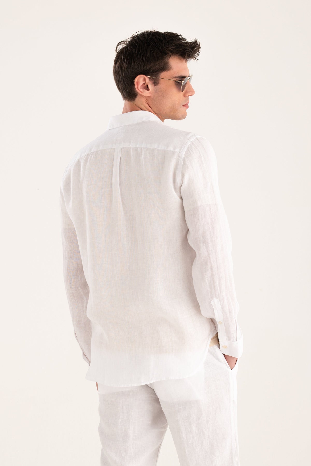 Men's Long-Sleeve Regular Fit Linen Shirt with Chest Pocket – White, view 2