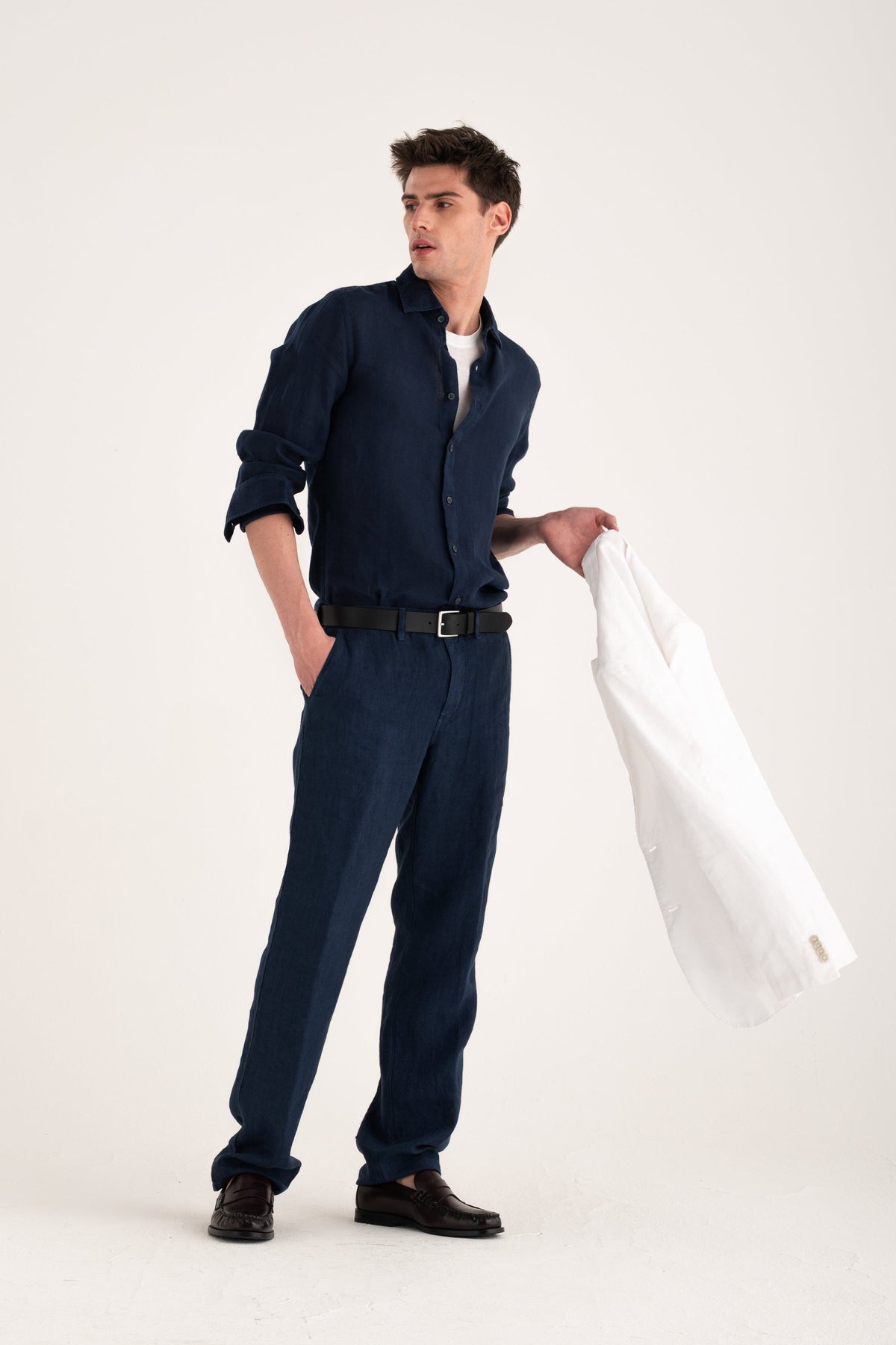 Men's Long-Sleeve Contemporary Fit Linen Shirt – Navy Fade, view 4