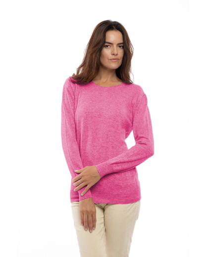Fuchsia pure cashmere classic crewneck sweater, front view on a model.