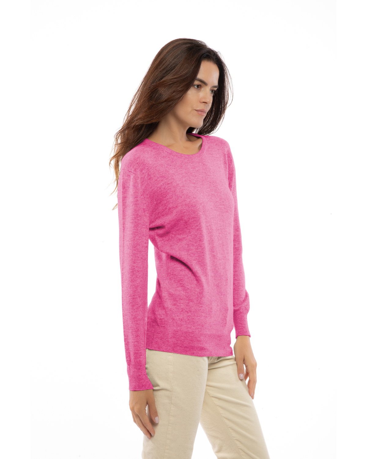 Fuchsia pure cashmere classic crewneck sweater, three-quarter view on a model.