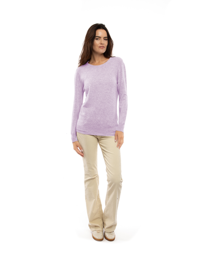 Lilac pure cashmere classic crewneck sweater, full-length view on a model.