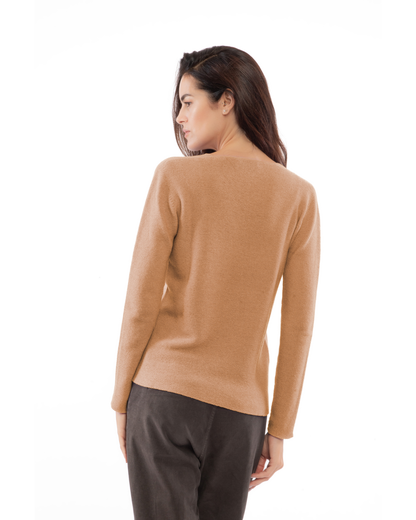Camel pure cashmere links-stitch V-neck sweater, back view on a model.