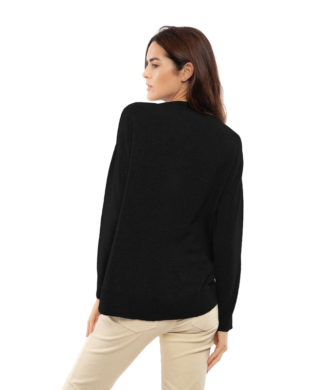 Black pure cashmere oversized crewneck sweater, back view on a model.
