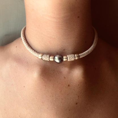 MOMI 14K GOLD CHOKER