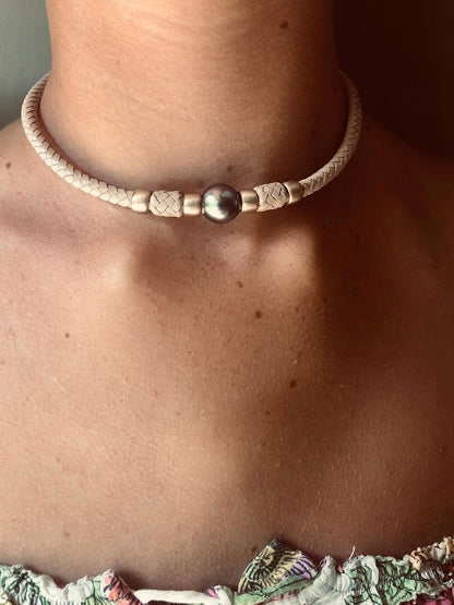 MOMI 14K GOLD CHOKER