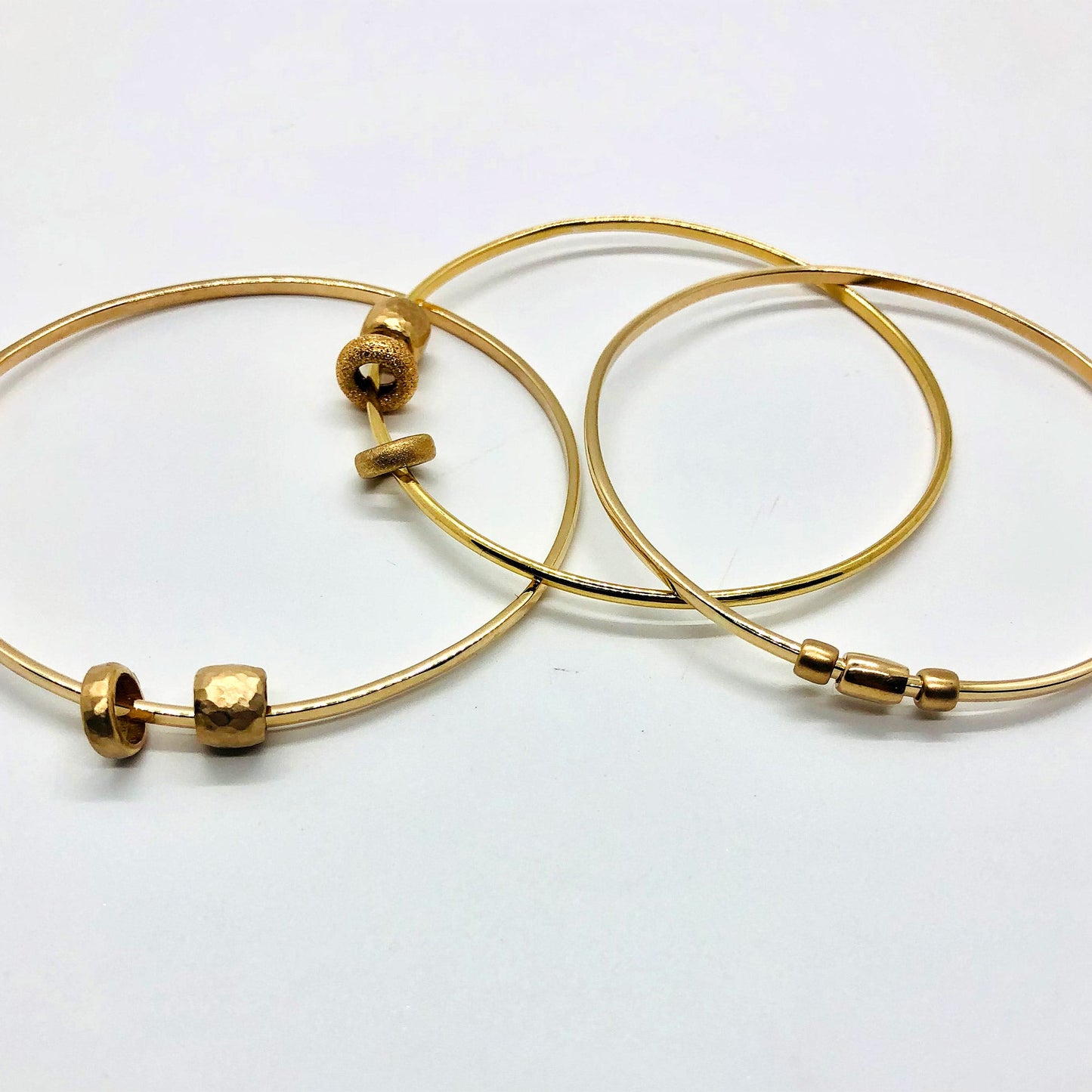 TRIO BEAD 14K GOLD BANGLE