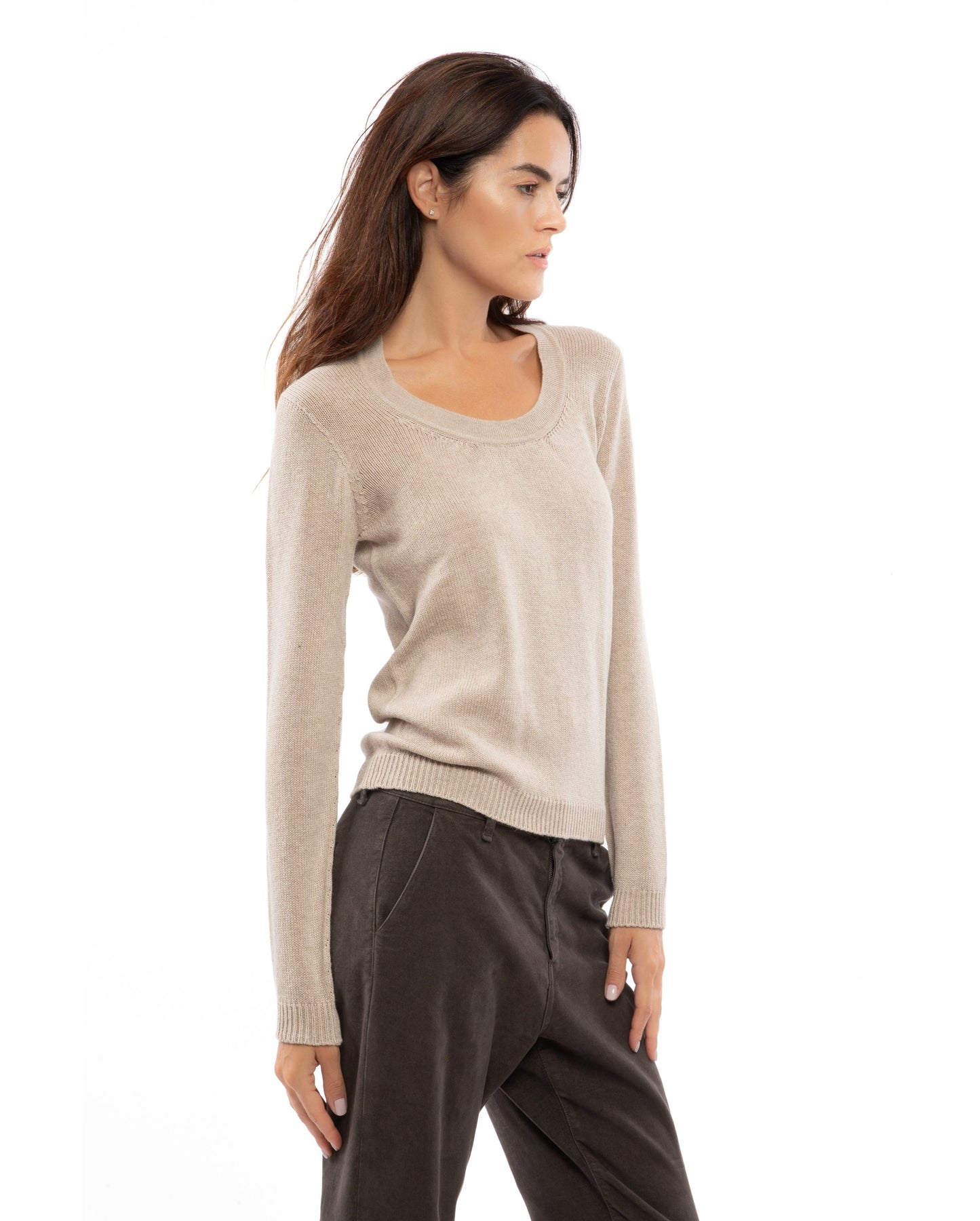 Womens Ultralight Cashmere Scoop Sweater Made In Italy Beige 6